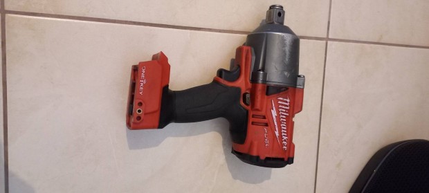 Milwaukee m18 3/4 tvecsavarozo 