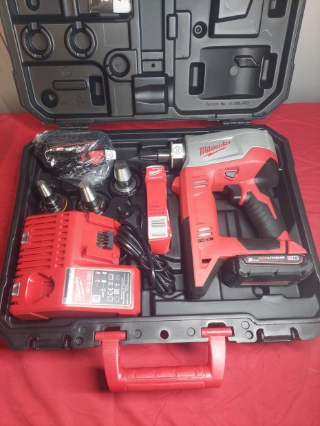 Milwaukee m18 cstagt