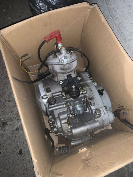 Minarelli AM6 motor blokk, tuningolt 16LE