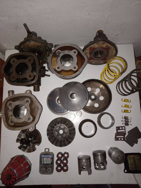 Minarelli yamaha, aprilia, Malaguti, Piaggio alkatr�szek elad�k