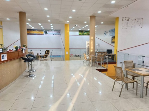 Mindenhol j�, de a legjobb itt v�r r�d. 13393_bhv