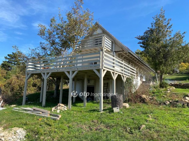 Mindszentk�llai elad� 154 nm-es h�z