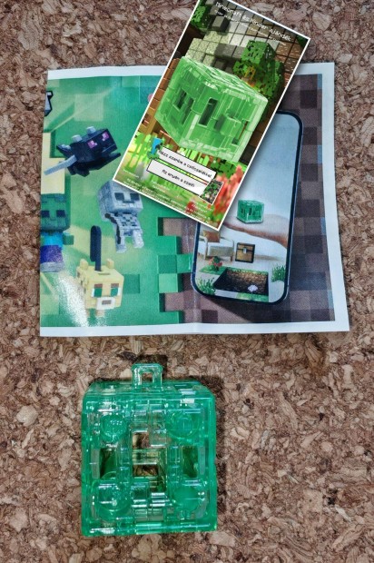 Minecraft Kinder Joy Emerald Block