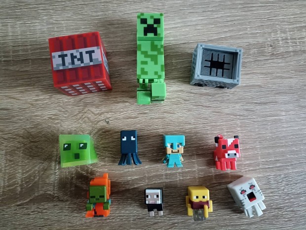 Minecraft figurk - 11 db egyben 