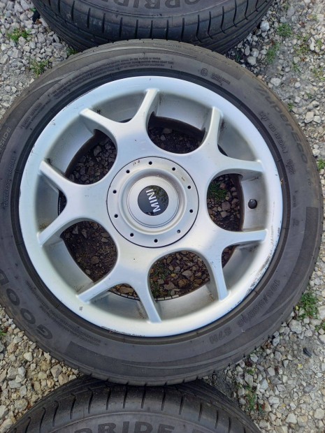Mini 4x100 lyukosztású 16" újszerű (gyári felni) alufelni,195/55 újsze