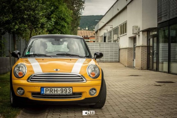 Mini Cooper 1.6 benzin 