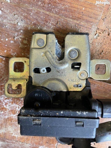 Mini Cooper R50/R53 Mini R50 Csomagt�r z�r 2754528