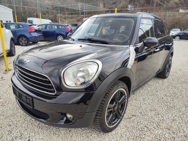 Mini Countryman One1.6 2027.03-IG Műszaki Vizsg...