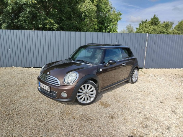 Mini Mini Cooper 1.6 Alufelni. Digit. Klíma. NA...