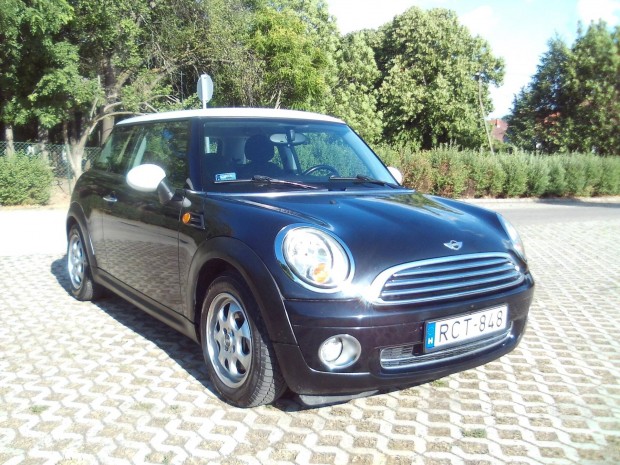 Mini Mini Cooper 1.6 Kevés kilométerrel.jó moto...