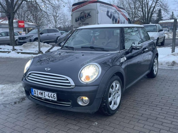 Mini Mini Cooper 1.6 Kiv�l� motorikus �s m�szak...