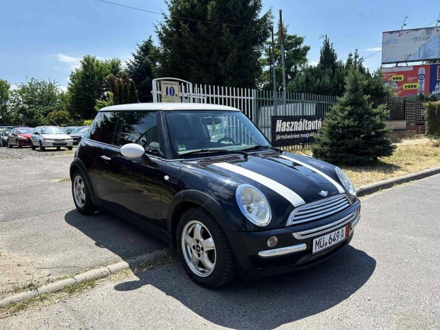 Mini Mini Cooper 1.6 Navigáció+Félbőr+Klíma+Műs...