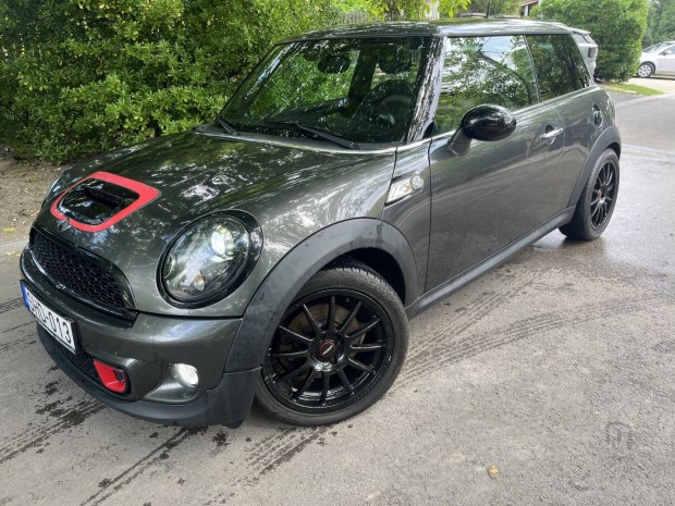Mini Mini Cooper 1.6 S panoráma tető. bőr belső