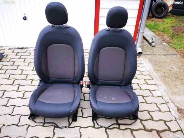 Mini One Első ülések 2011-től Mechanikus , szövet