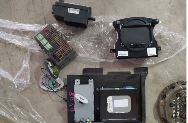 Mini R50 R53 Komplett navis fejegysg minden modulall dvd olvasval