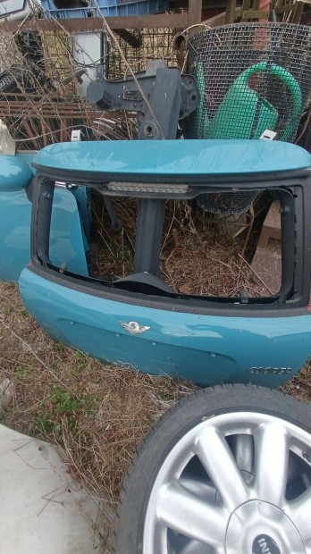 Mini csomagt�r ajt�