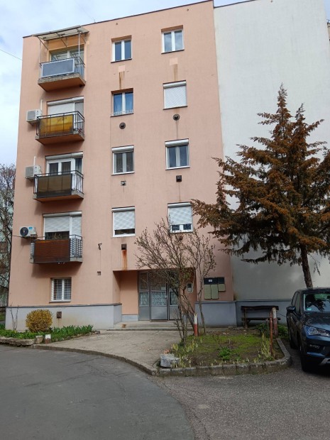 Mini garzon Gy�ri kapuban