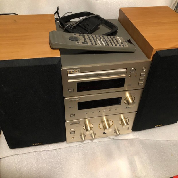 Mini hifi rendszer TEAC H300 erősítő CD lejátszó rádió tuner hangfal