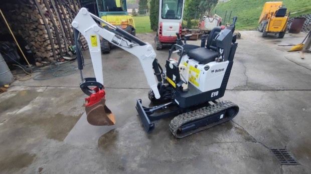 Mini kotrgp Bobcat E10 XB