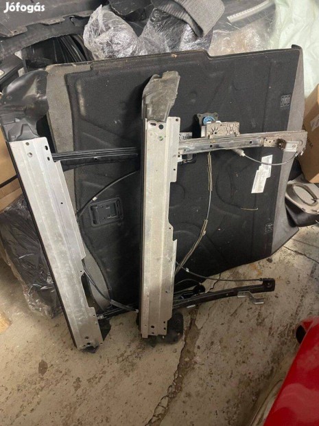 Mini r56 jobbos �s balos ablakemel� szerkezet egyben �r/oldal