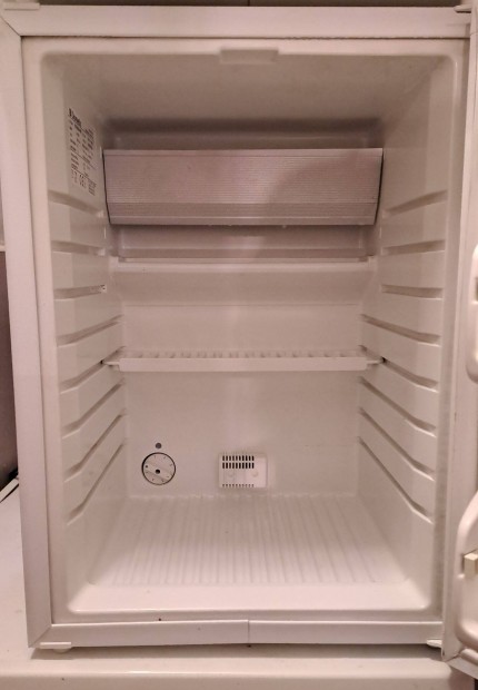 Minibar ht elad