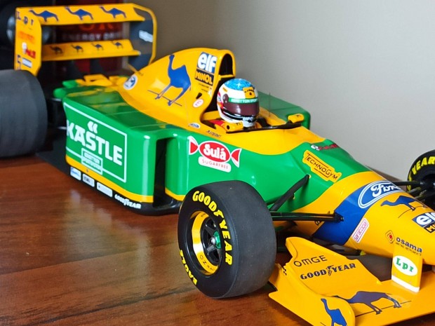 Minichamps 1:18 F1 Benetton B193B - M.Schumacher 1993 Fm modell!