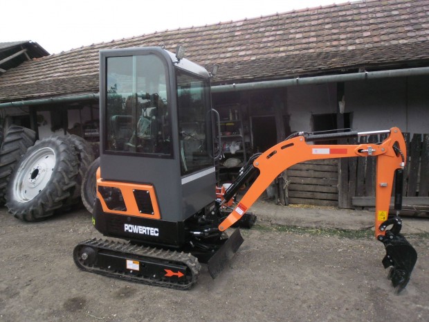 Minikotró Powertec eladó