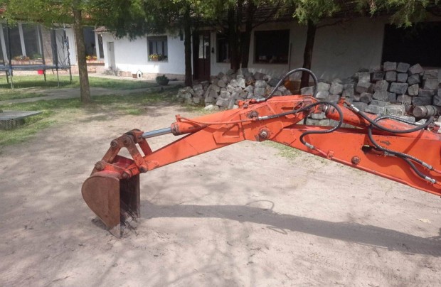 Minikotr�, rakod� g�p, bobcatre vagy traktorra