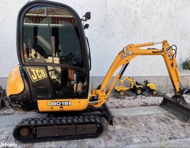 Minikotrót Vásárolnék JCB Caterpillar kubota komatsu
