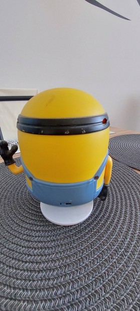 Minions elemes asztali lámpa