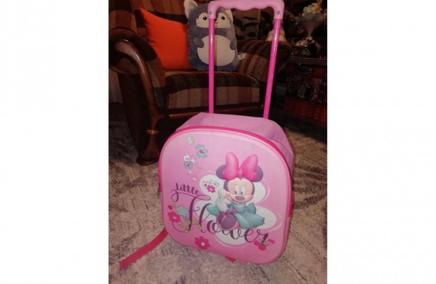 Minnie_egér_gurulós_bőrönd