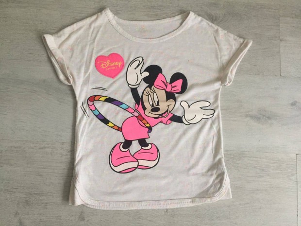 Minnie eg�r mint�s Disney Sport p�l� - 9-10 �v, 134/140