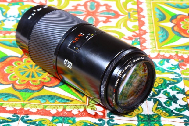 Minolta 75-300mm beercan 4.5-5.6 Sony A objektív