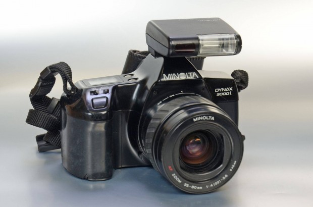Minolta Dynax 3000i + AF 35-80 + 314i vaku
