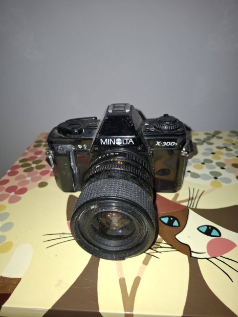 Minolta X-300s tükörreflexes fénykép + objektív
