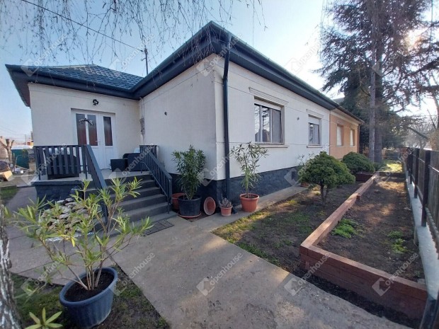 Min�s�g �s kedvez� �r egy helyen