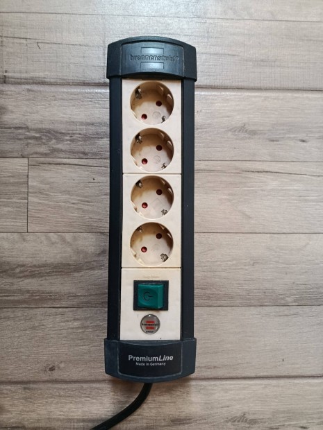 Minőségi német brennenstuhl elektromos elosztó 4 es.