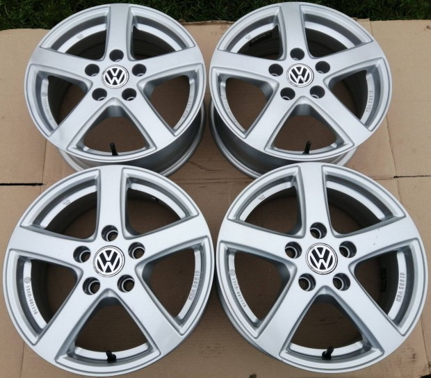 Mint az új Alutec 5x112 R15 VW Skoda Seat Audi német felni alufelni