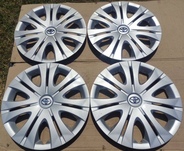 Mint az új gyári Toyota R16 16" colos dísztárcsa + Tpms nyomás jeladó