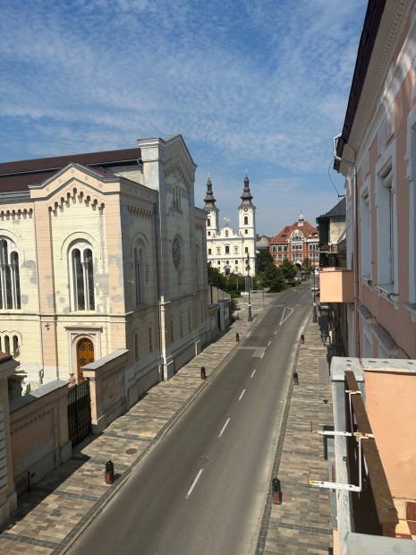 Miskolc Bevrosban 97 m2 Feljtott Laks Elad