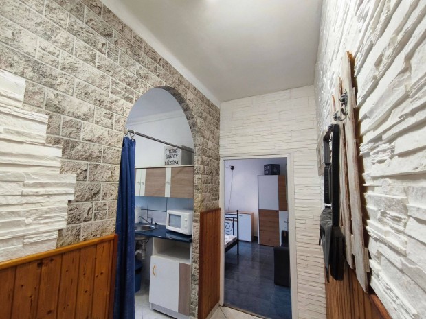 Miskolc Kili�n 37nm-es lak�s kiad�