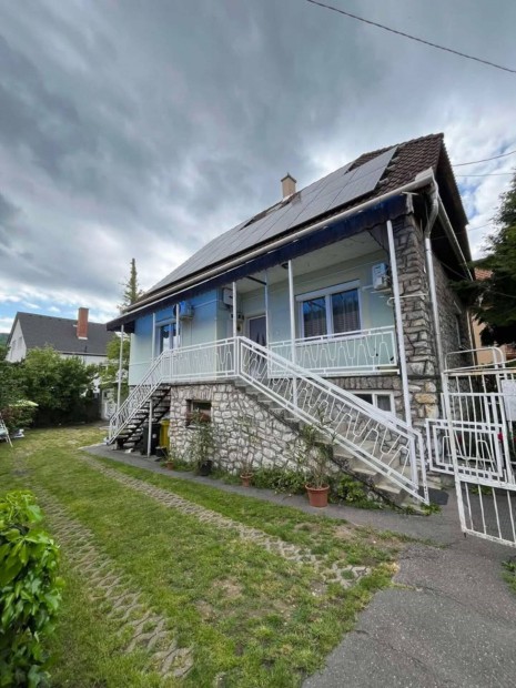 Miskolc, Fels�-Majl�th 4 szob�s csal�di h�z Elad�!