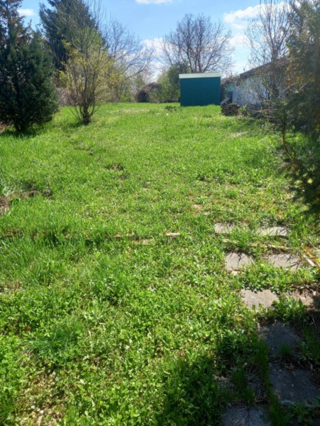 Miskolc, Vargahegyen h�tv�gi h�z elad�