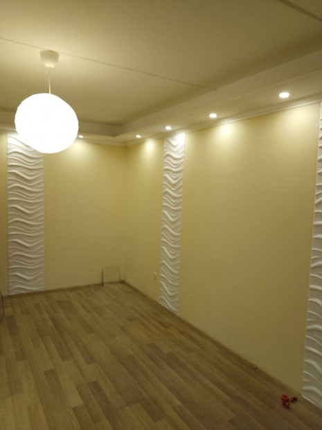 Miskolc abszol�t belv�ros�ban m�sf�l szob�s lak�s kiad�