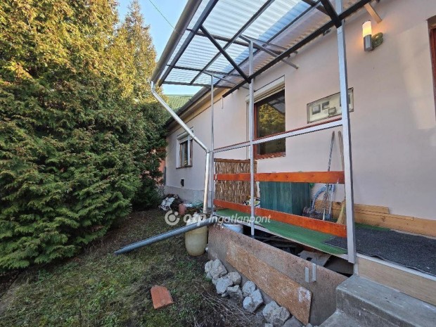 Miskolci 41 nm-es h�z elad�