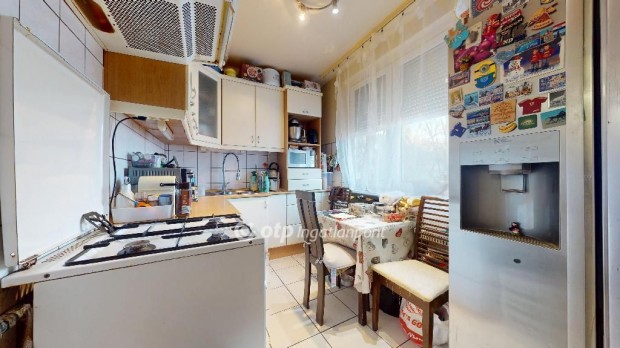 Miskolci 55 nm-es lak�s elad�