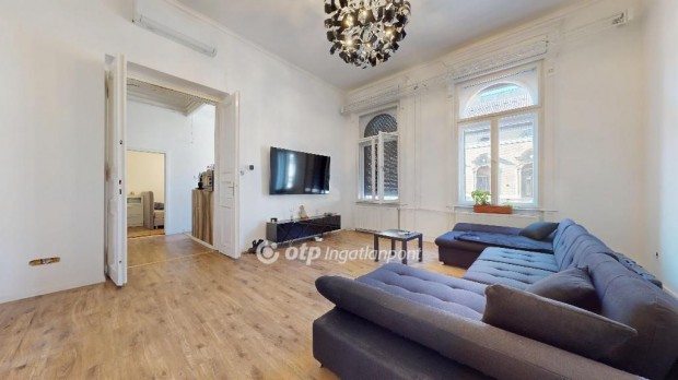 Miskolci 94 nm-es lak�s elad�