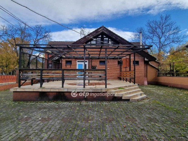 Miskolci elad� 170 nm-es h�z