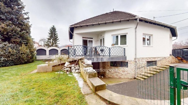 Miskolci elad� 98 nm-es h�z