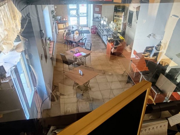 Miskolci �tterem elad�